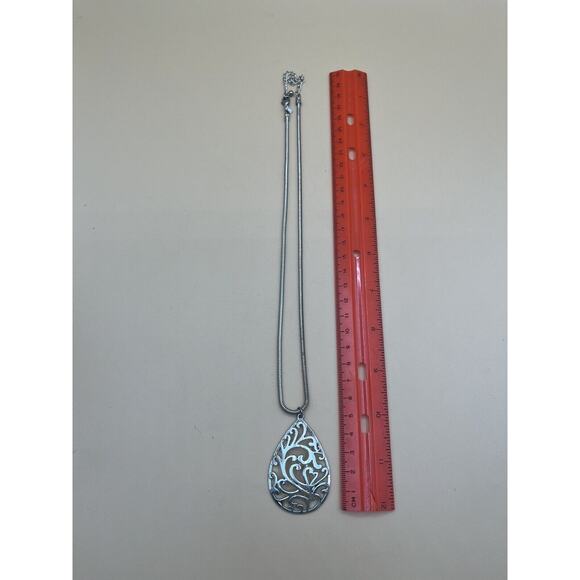 Lot Of 5 Necklaces RMN Avon Express Faux Pearl Gold Tone - Picture 8 of 11